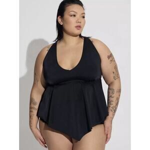 NWT Torrid Black Wireless V Neck Tankini Top Adjustable Multiway Straps Size 2